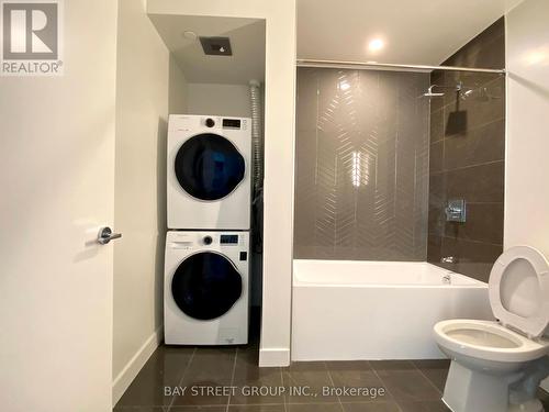 #814 -10 De Boers Dr, Toronto, ON - Indoor Photo Showing Laundry Room