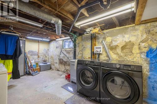 292 Wellington Rd, London, ON - Indoor Photo Showing Laundry Room