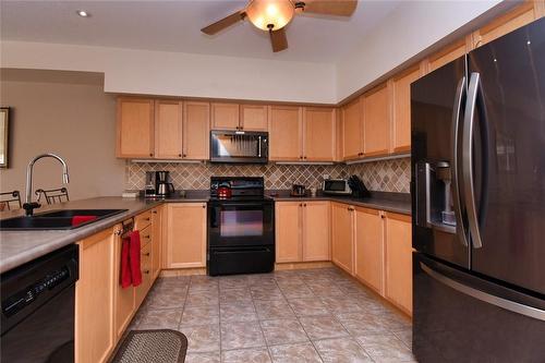 81 Valridge Drive|Unit #36, Ancaster, ON - Indoor Photo Showing Kitchen With Double Sink