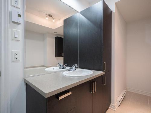Salle de bains - 3990 Rue Antoine-Bedwani, Laval (Chomedey), QC - Indoor Photo Showing Bathroom