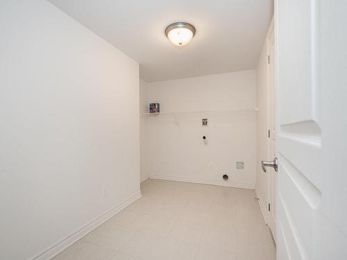 Salle de lavage - 3990 Rue Antoine-Bedwani, Laval (Chomedey), QC - Indoor Photo Showing Other Room