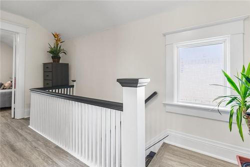 18 Prince Street, St. Catharines, ON - Indoor Photo Showing Other Room