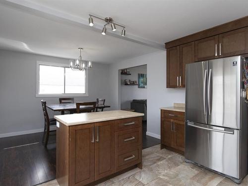 253 Sheridan Crescent, Thunder Bay, ON - Indoor Photo Showing Kitchen