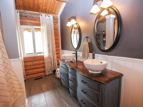 4086 Dixon Creek Road, Barriere, BC - Indoor Photo Showing Bathroom