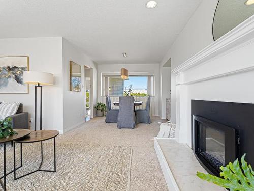 1080 Crestline Street, Kamloops, BC - Indoor Photo Showing Living Room With Fireplace