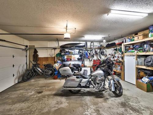 2116 Garymede Drive, Kamloops, BC - Indoor Photo Showing Garage