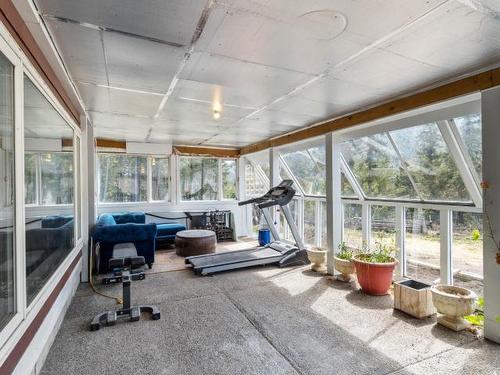 9669 Tranquille Criss Creek Rd, Kamloops, BC - Indoor Photo Showing Gym Room