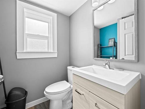 5405 Morris Place, Kamloops, BC - Indoor Photo Showing Bathroom