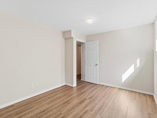 1523 Emerald Drive, Kamloops, BC - Indoor Photo Showing Other Room
