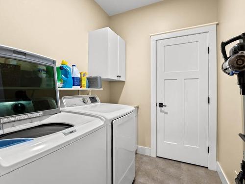3010 Hilton Drive, Merritt, BC - Indoor Photo Showing Laundry Room