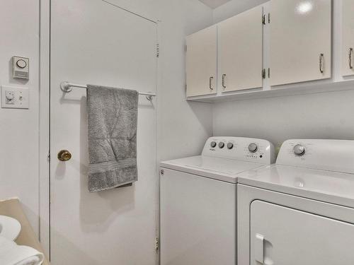 Salle de bains - 144  - 146 Rue St-Georges, Saint-Charles-Borromée, QC - Indoor Photo Showing Laundry Room