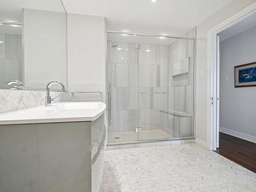 Ensuite bathroom - 402-1400 Crois. Merit, Mont-Royal, QC - Indoor Photo Showing Bathroom