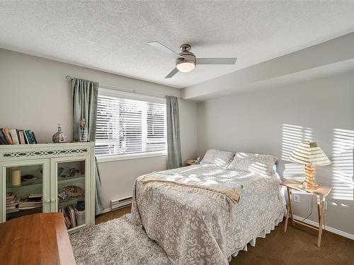 307-951 Topaz Ave, Victoria, BC - Indoor Photo Showing Bedroom
