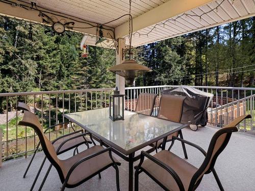 2049 Herd Rd, Duncan, BC - Outdoor With Deck Patio Veranda With Exterior
