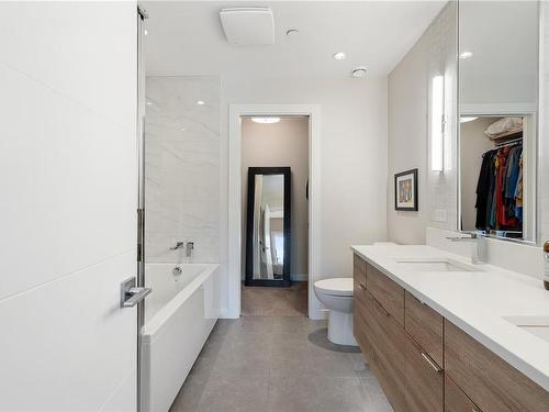 109-1464 Bear Mountain Pkwy, Langford, BC - Indoor Photo Showing Bathroom