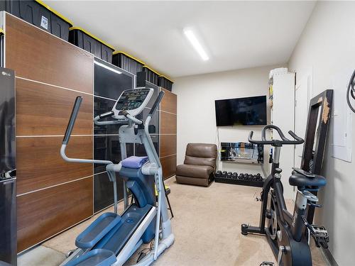 109-1464 Bear Mountain Pkwy, Langford, BC - Indoor Photo Showing Gym Room