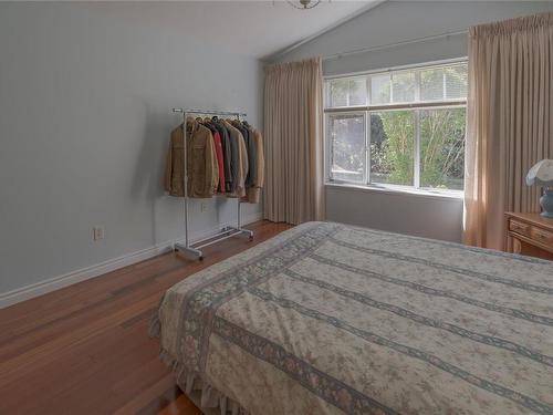 6161 Rosecroft Pl, Nanaimo, BC - Indoor Photo Showing Bedroom