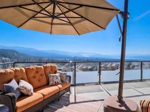 1257 Feedham Avenue, Kelowna, BC - Outdoor With Body Of Water With View With Exterior