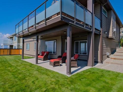 1257 Feedham Avenue, Kelowna, BC - Outdoor With Deck Patio Veranda