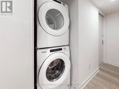 #521 -8 Tippett Rd, Toronto, ON - Indoor Photo Showing Laundry Room