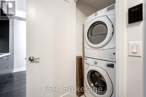 #1301 -2 Anndale Dr, Toronto, ON - Indoor Photo Showing Laundry Room