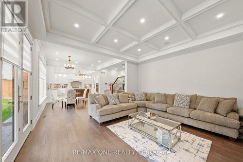 14 Clemson Crescent, Vaughan, ON - Indoor Photo Showing Living Room