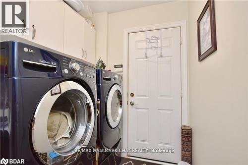 25 Glen Oak Court, Barrie, ON - Indoor Photo Showing Laundry Room
