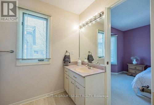 34 - 14 Doon Drive, London, ON - Indoor Photo Showing Bathroom