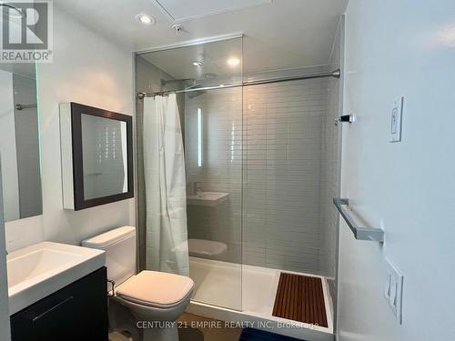 1306 - 629 King Street W, Toronto, ON - Indoor Photo Showing Bathroom