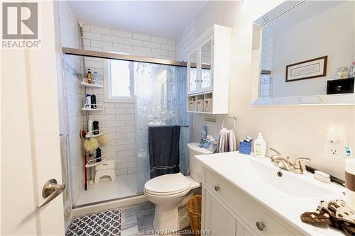 389 Charette Avenue, Chelmsford, ON - Indoor Photo Showing Bathroom