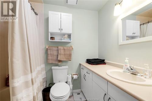 3795 Southwinds Unit# 302, Windsor, ON - Indoor Photo Showing Bathroom