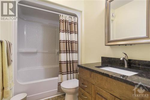 109 Brittany Street, Carleton Place, ON - Indoor Photo Showing Bathroom
