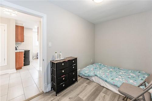 38 Dunkirk Drive, Hamilton, ON - Indoor Photo Showing Bedroom