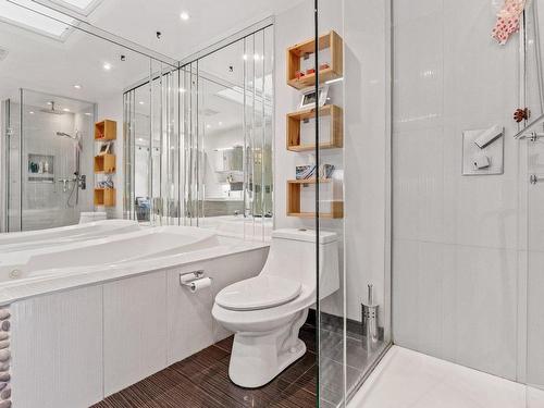 Bathroom - 5860  - 5862 Rue De Toulouse, Montréal (Mercier/Hochelaga-Maisonneuve), QC - Indoor Photo Showing Bathroom