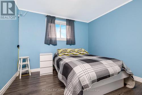 332 Imperial Rd S, Guelph, ON - Indoor Photo Showing Bedroom