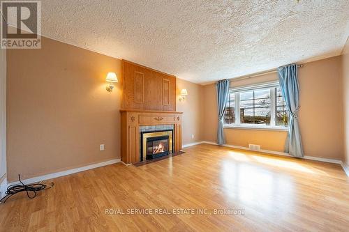640 Sherbrooke St, Peterborough, ON - Indoor Photo Showing Living Room With Fireplace