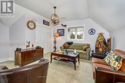 294 Holland Lake Rd, Bancroft, ON - Indoor Photo Showing Other Room
