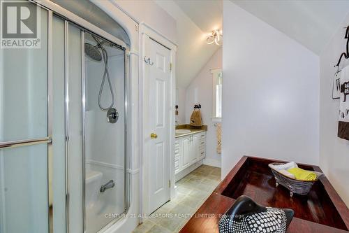 294 Holland Lake Road, Bancroft, ON - Indoor Photo Showing Bathroom