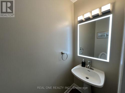 696 Fortye Drive, Peterborough, ON - Indoor Photo Showing Bathroom
