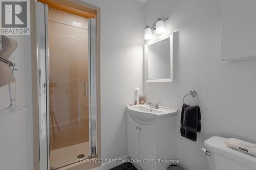 88 Golfview Cres, London, ON - Indoor Photo Showing Bathroom