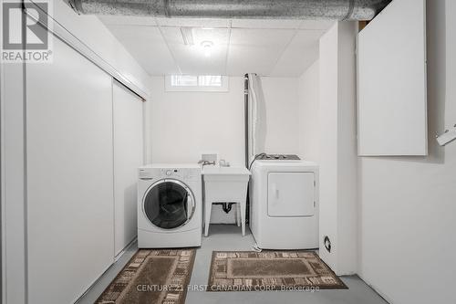 88 Golfview Cres, London, ON - Indoor Photo Showing Laundry Room