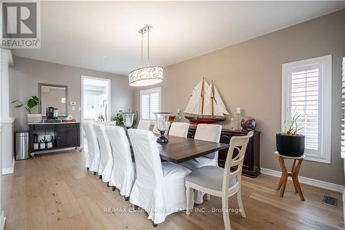 39 Pebble Valley Ave, Hamilton, ON - Indoor Photo Showing Dining Room