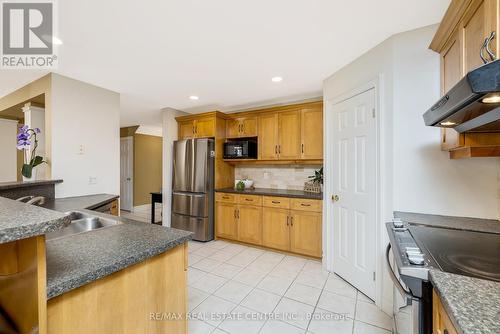 141 Riverwalk Pl, Guelph/Eramosa, ON - Indoor Photo Showing Kitchen With Double Sink