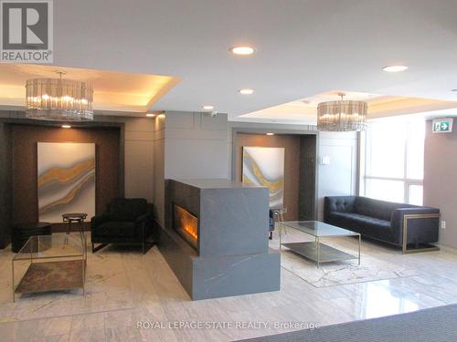 #620 -5055 Greenlane Rd, Lincoln, ON - Indoor With Fireplace
