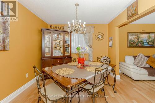 12 Hart Cres, London, ON - Indoor Photo Showing Dining Room
