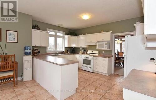 282 Ambleside Dr, London, ON - Indoor Photo Showing Kitchen