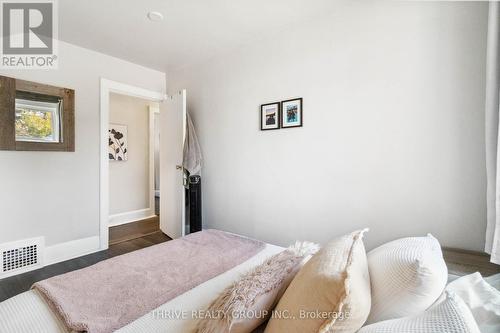 75 Albion Street, London, ON - Indoor Photo Showing Bedroom