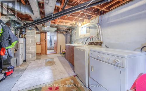 12 Christopher Dr, Cambridge, ON - Indoor Photo Showing Laundry Room