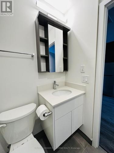 #3808 -60 Frederick St, Kitchener, ON - Indoor Photo Showing Bathroom