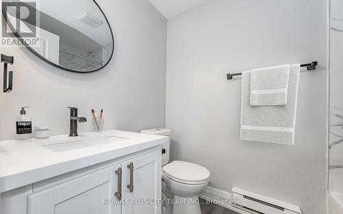 U #3 135 Pollock Ave, Cambridge, ON - Indoor Photo Showing Bathroom
